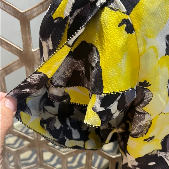 Kenar Floral Yellow and Black Blouse - Picture 4 of 9